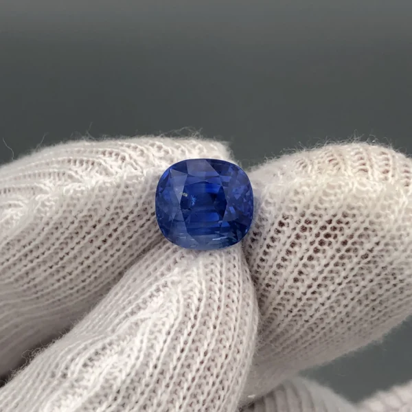 Natural Ceylon Blue Sapphire 5.27ct No-Heat