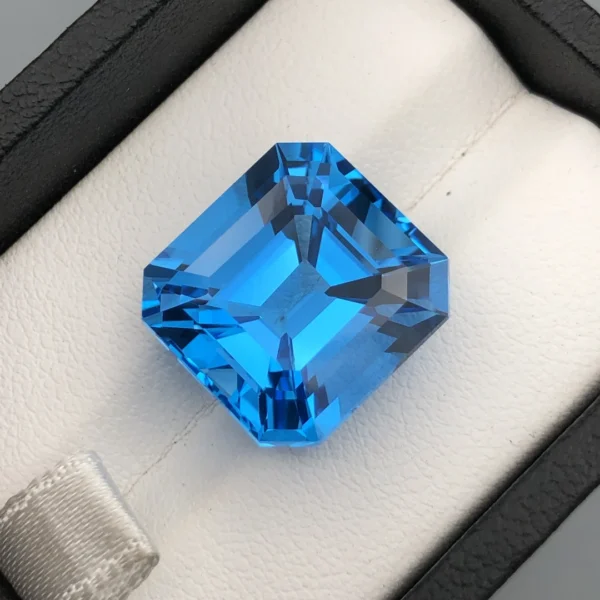Natural Swiss Blue Topaz 23.04ct Octagon Cut Brazilian Gemstone for Sale in Pakistan